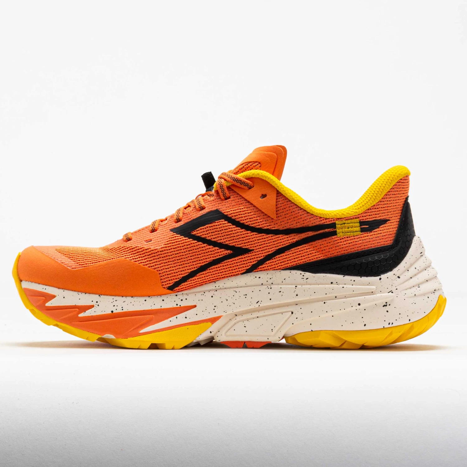 Diadora Sestriere-XT 2 Unisex Nectarine/Black 4 Diadora Sestriere-XT 2 Unisex Nectarine/Black - Image 2