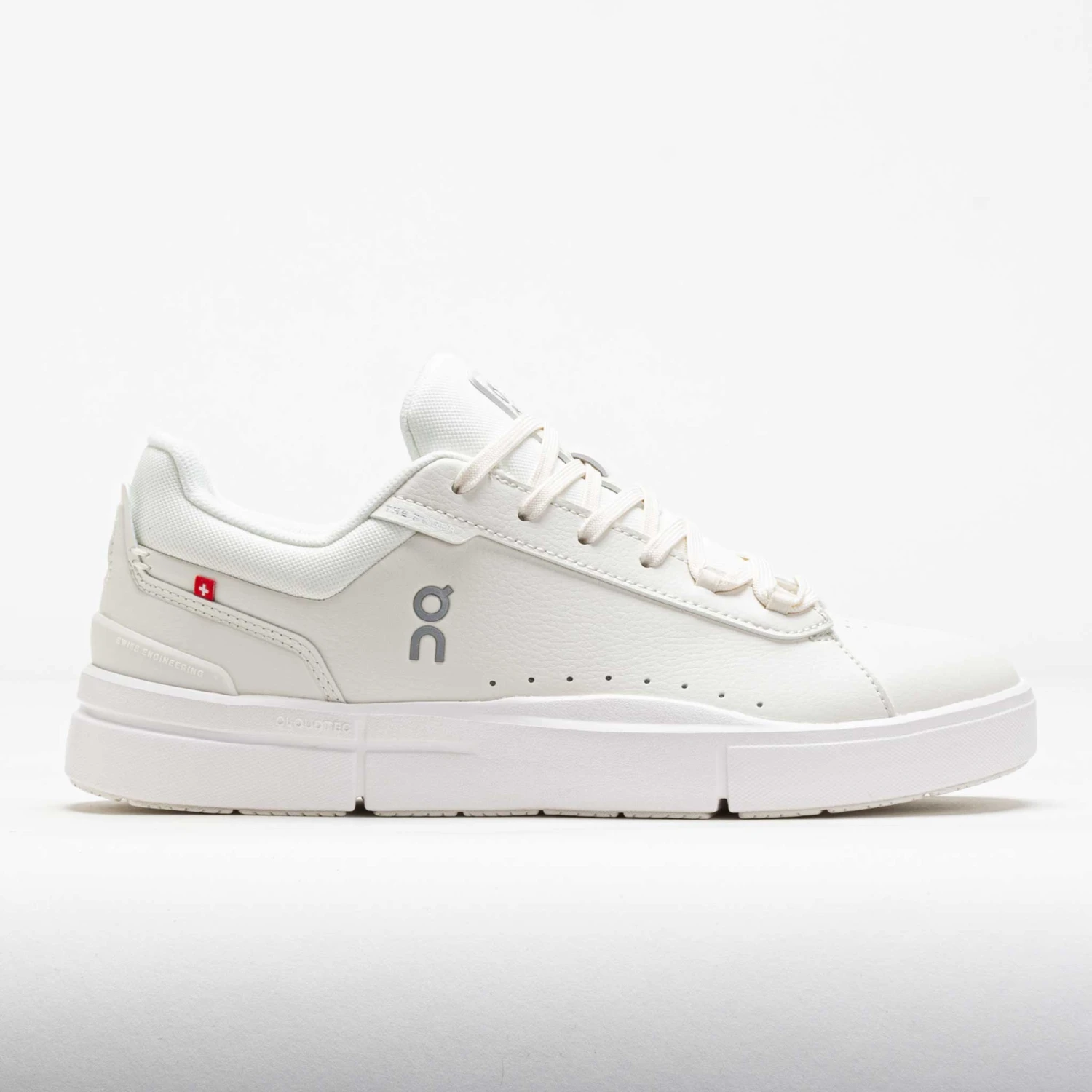 On Running On The Roger Advantage Women's Ivory/Ivory 3 On Running On The Roger Advantage Women's Ivory/Ivory