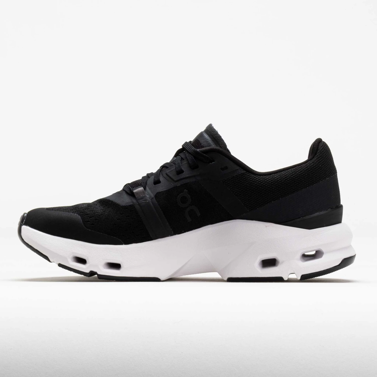 On Running On Cloudpulse Women's Black/White 4 On Running On Cloudpulse Women's Black/White - Image 2