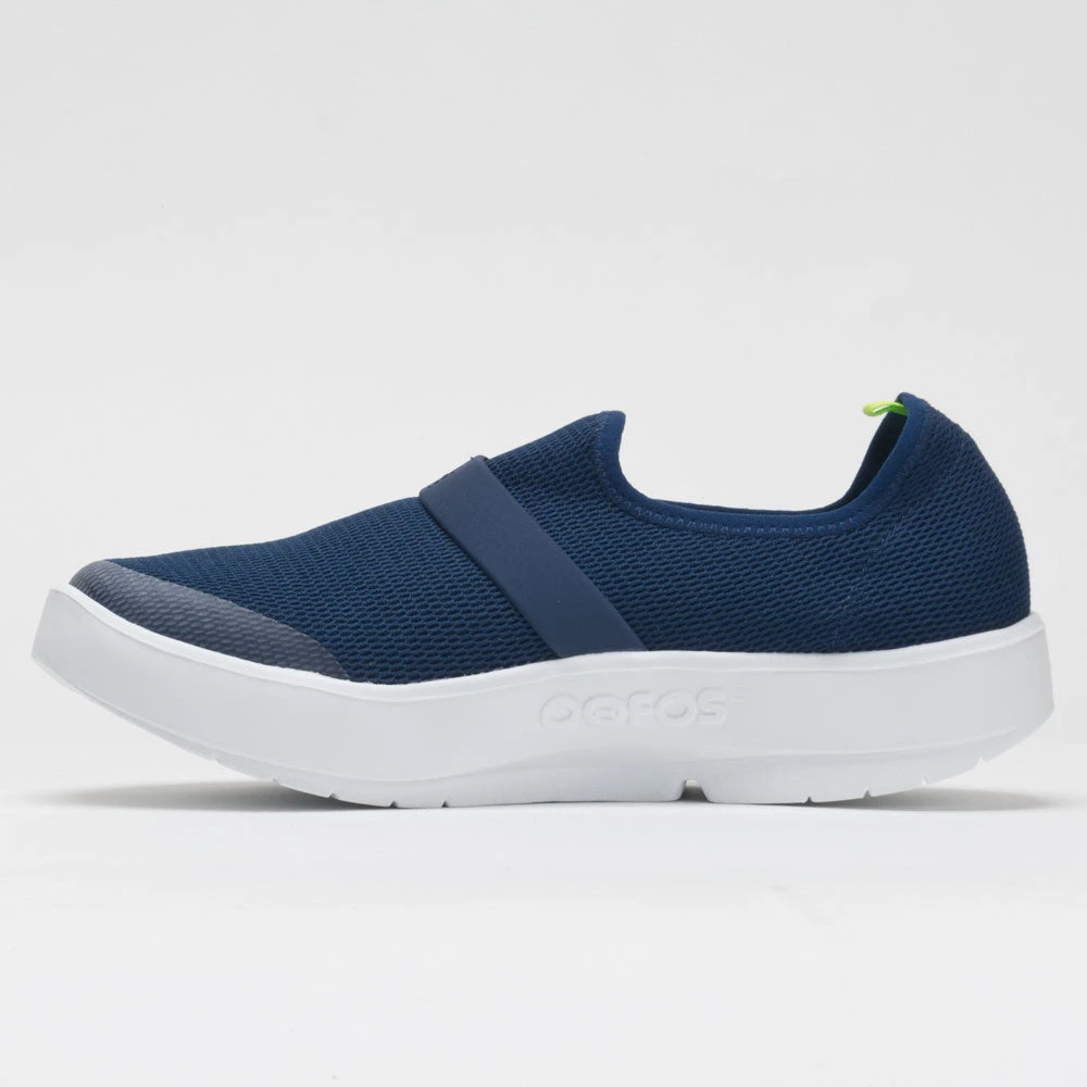 OOFOS OOmg Low Women's White/Navy 4 OOFOS OOmg Low Women's White/Navy - Image 2
